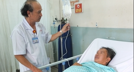 	Đổ bệnh, cấp cứu vì rượu Xuân "quá đà"